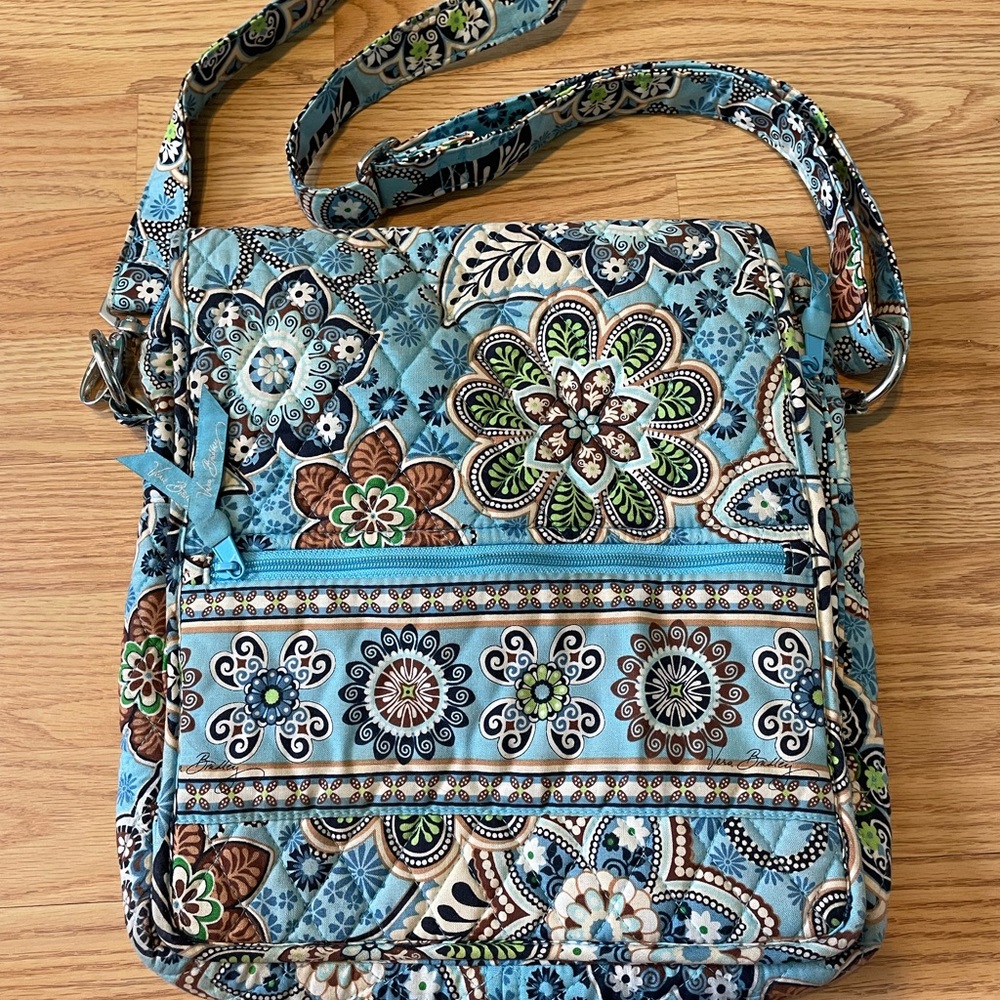 Vera Bradley cross body bag